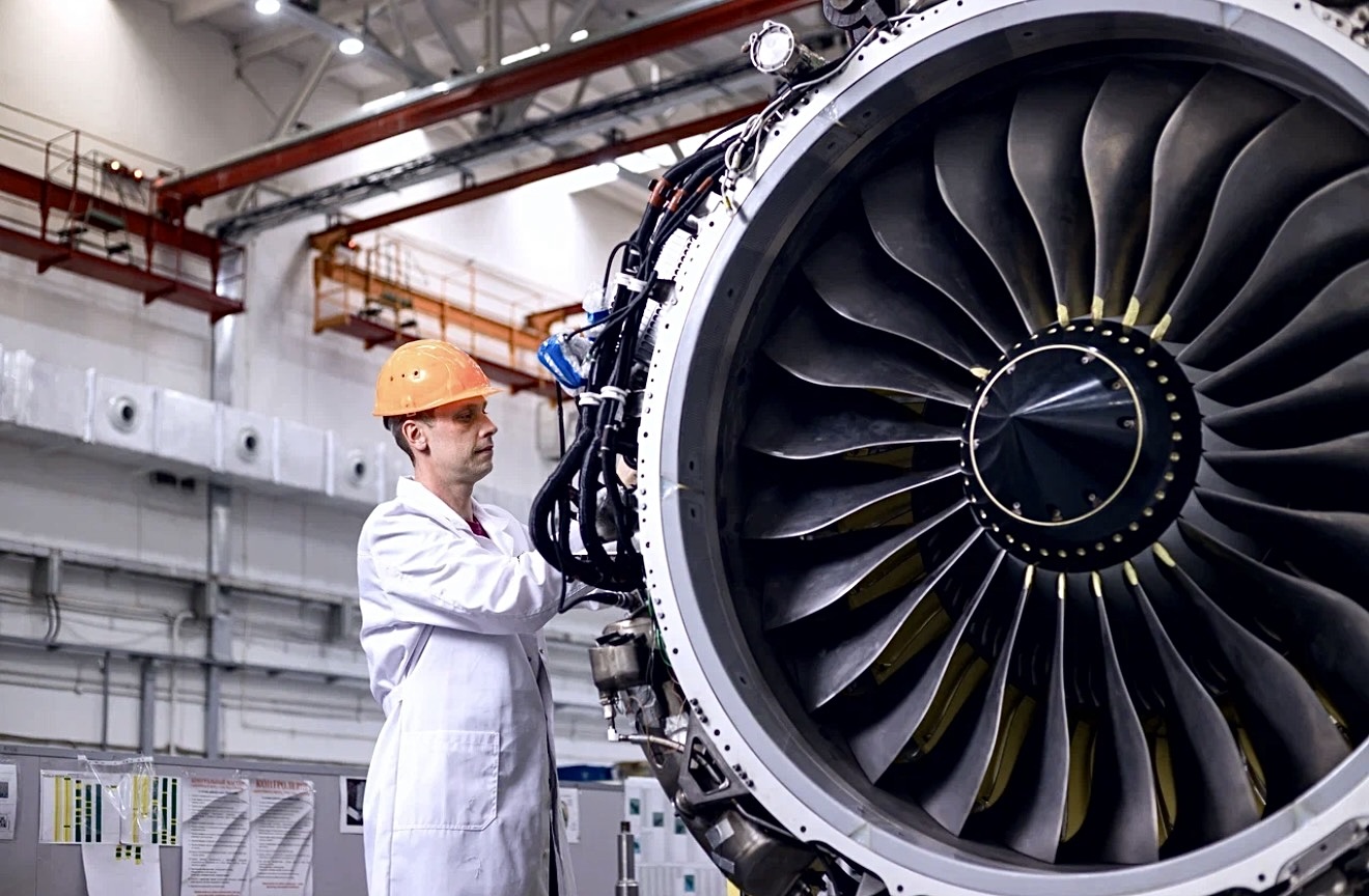 PD-8 engine with a UEC specialist